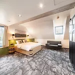 De Brauhotel - De La Brasserie Nationale فندق بشاراغي