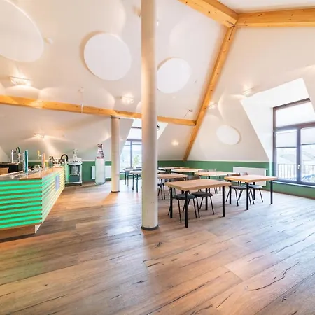 מלון De Brauhotel - De La Brasserie Nationale בשארג'