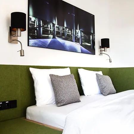 מלון De Brauhotel - De La Brasserie Nationale בשארג'