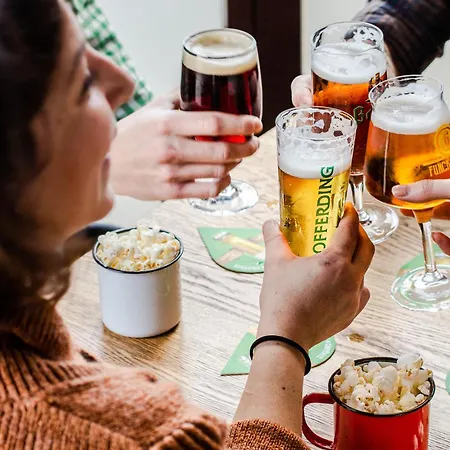 מלון De Brauhotel - De La Brasserie Nationale בשארג'