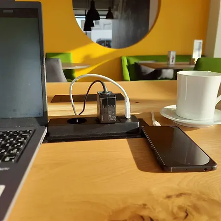 De Brauhotel - De La Brasserie Nationale 3* בשארג'