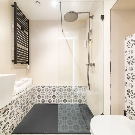 De Brauhotel - De La Brasserie Nationale מלון בשארג'