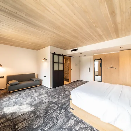 De Brauhotel - De La Brasserie Nationale 巴斯克卡拉奇