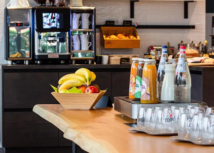 De Brauhotel - De La Brasserie Nationale 바스차라게